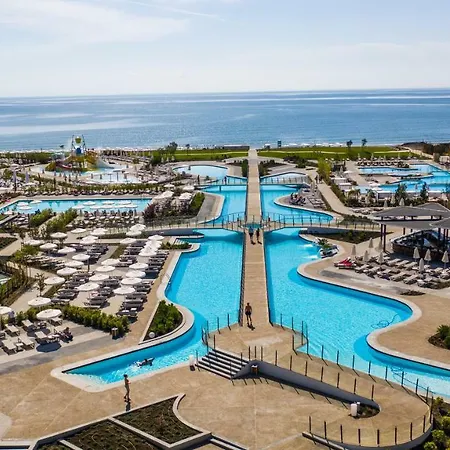 Wave Resort-2